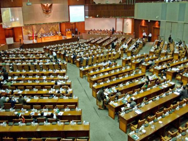 19 Ahli Parlimen dijangkiti Covid-19, Indonesia kini 336,716 kes