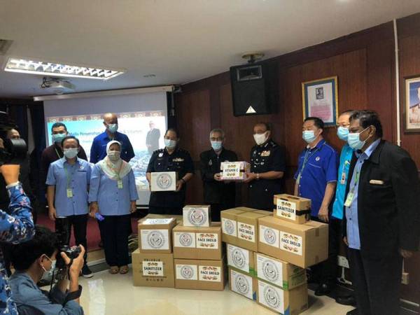 3,922 vaksin Covid-19 untuk polis Kelantan