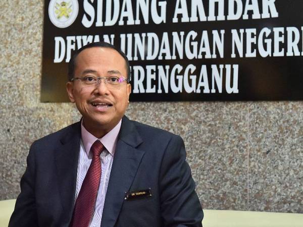 Ahmad Samsuri individu pertama disuntik vaksin Covid-19 di Terengganu