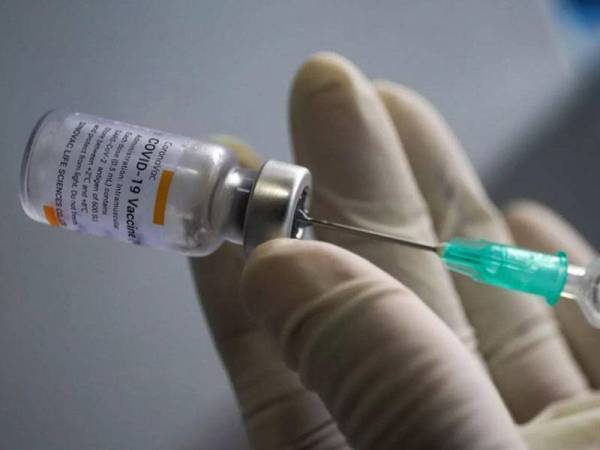 Vaksin buatan China tiba di Manila