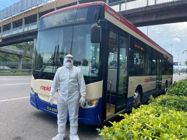 Pulau Pinang taja bas bawa pesakit Covid-19 ke pusat kuarantin