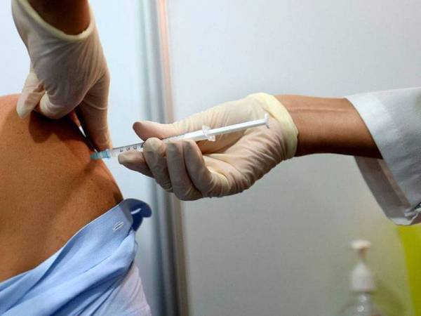 375,842 dos suntikan vaksin diberikan pada Rabu
