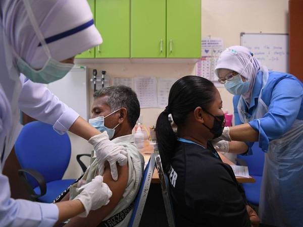 Vaksinasi harian di Malaysia kini melepasi kadar purata dunia: TPM