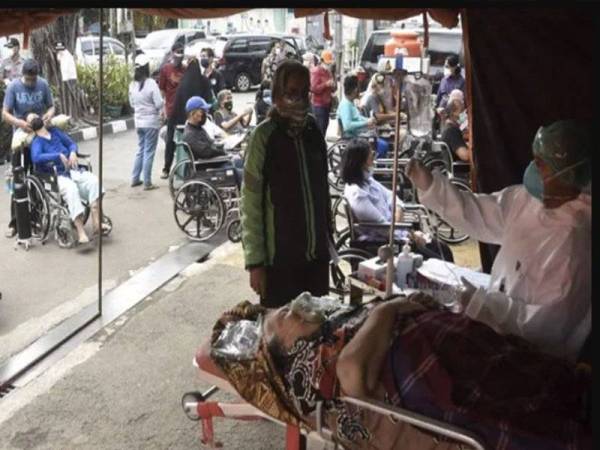 Situasi makin buruk di Indonesia, kes baharu lepasi 56,000
