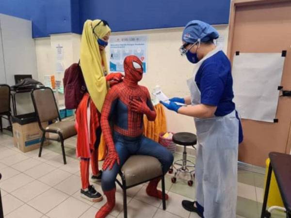Spiderman, Captain Marvel pun ambil vaksin