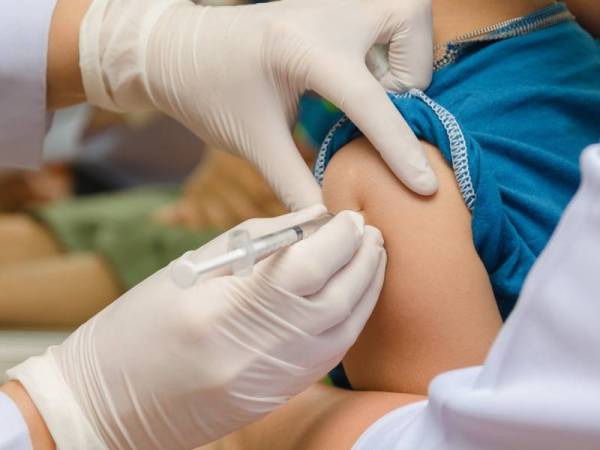 Labuan sedia beri vaksin kepada kanak-kanak, remaja