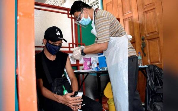 95.7 peratus orang asli Kampung Changkat lengkap 2 dos vaksin