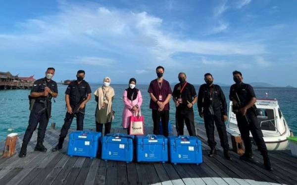 Vaksin CanSino diagih ke Pulau Mabul: Khairy