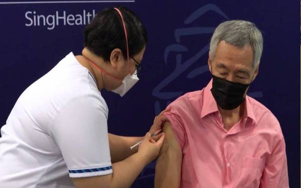 PM Singapura terima suntikan dos penggalak vaksin Covid-19