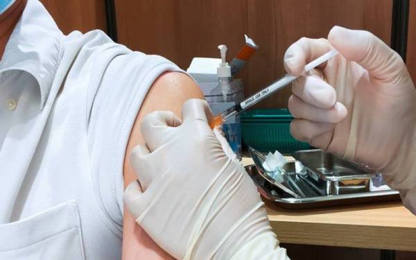 Covid-19: Lebih 2.73 juta populasi remaja lengkap vaksinasi