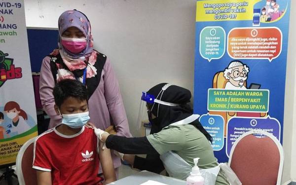 30 kanak-kanak kumpulan pertama terima vaksin di Pahang