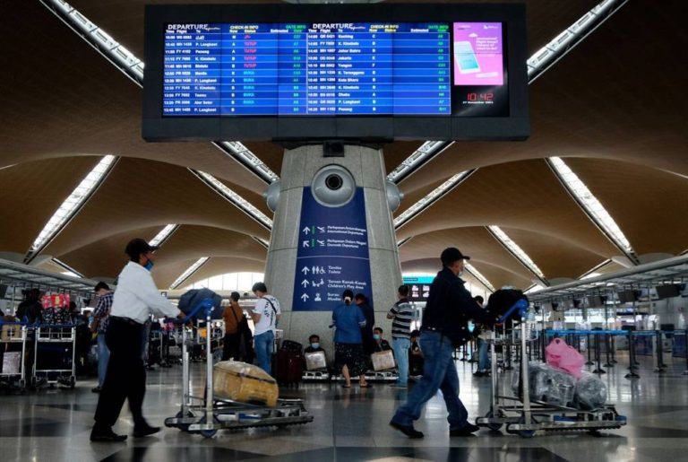 Sekatan perjalanan: IATA gesa kerajaan ikut saranan pakar